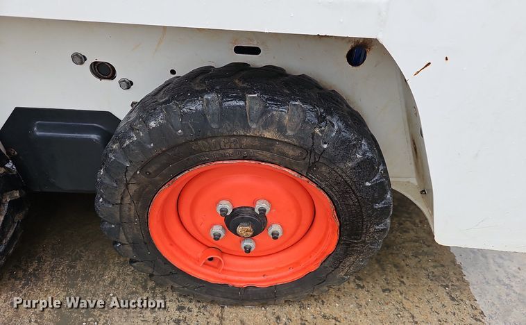 image for item EJ5374 2019 Bobcat  S70 skid steer loader