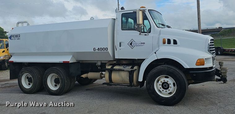 image for item EJ5445 2005 Sterling  LT9500 water truck
