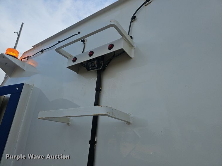 image for item EJ5445 2005 Sterling  LT9500 water truck