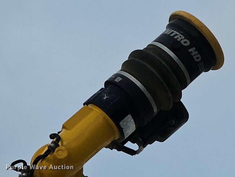 image for item EJ5445 2005 Sterling  LT9500 water truck