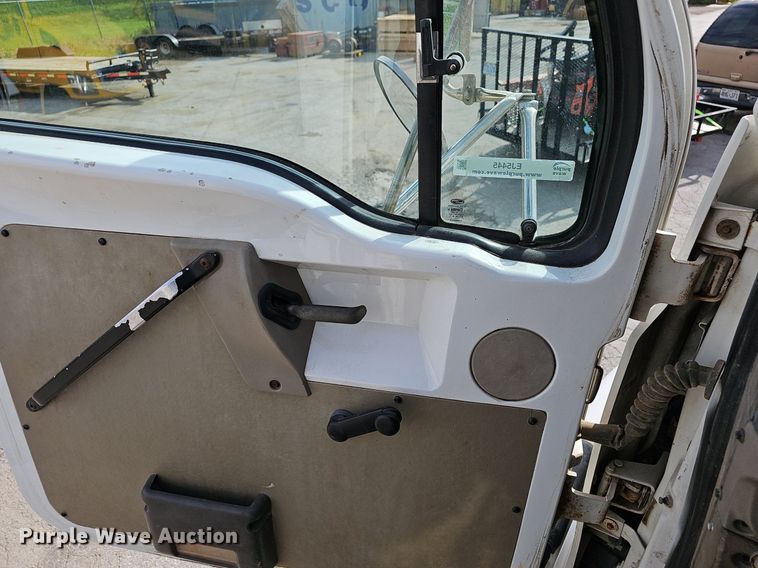 image for item EJ5445 2005 Sterling  LT9500 water truck