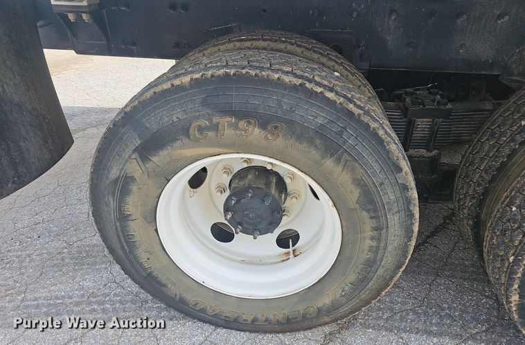 image for item EJ5445 2005 Sterling  LT9500 water truck