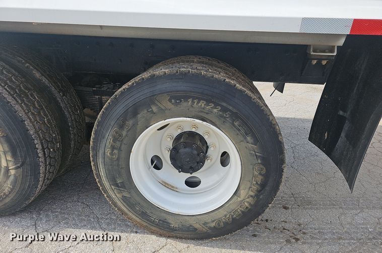 image for item EJ5445 2005 Sterling  LT9500 water truck