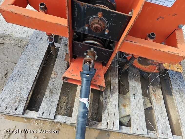 image for item EJ5456 Kubota F2535D  blower