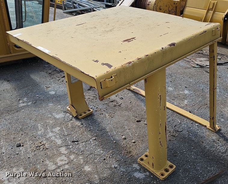 image for item EJ5460 Caterpillar  963A rops