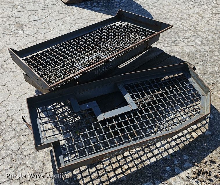 image for item EJ5462 Caterpillar  D5  screen