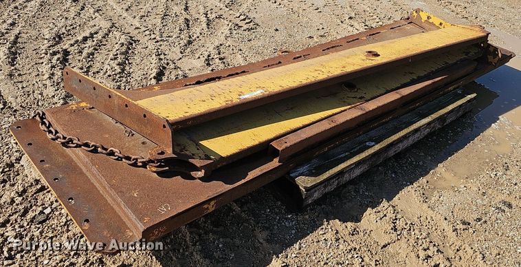 image for item EJ5464 Caterpillar  tail gate