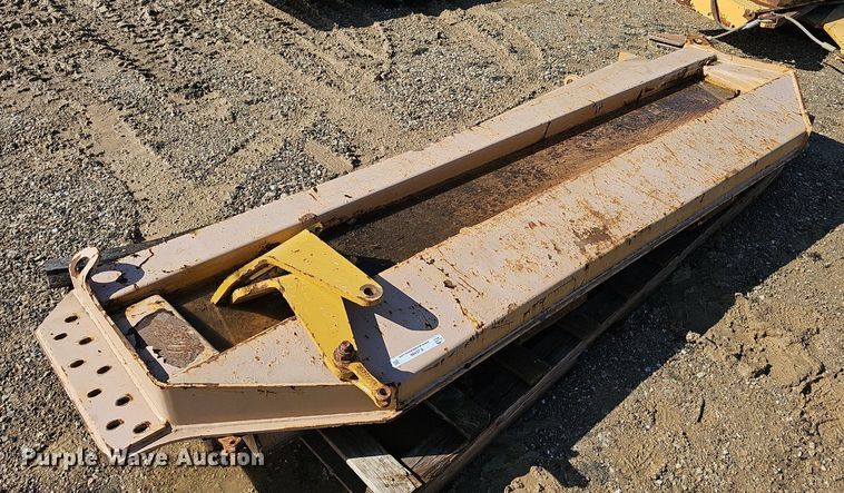 image for item EJ5466 Caterpillar  tail gate