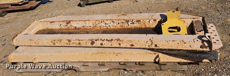 image for item EJ5466 Caterpillar  tail gate