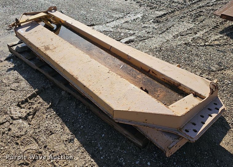 image for item EJ5466 Caterpillar  tail gate