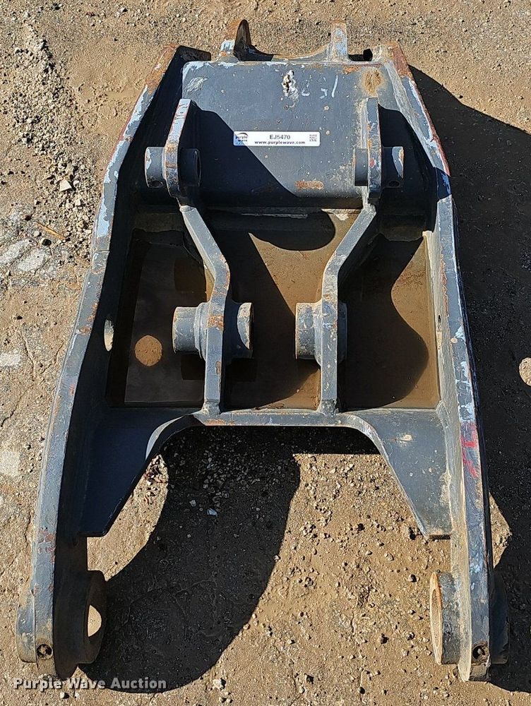 image for item EJ5470 Strickland SK140  excavator thumb