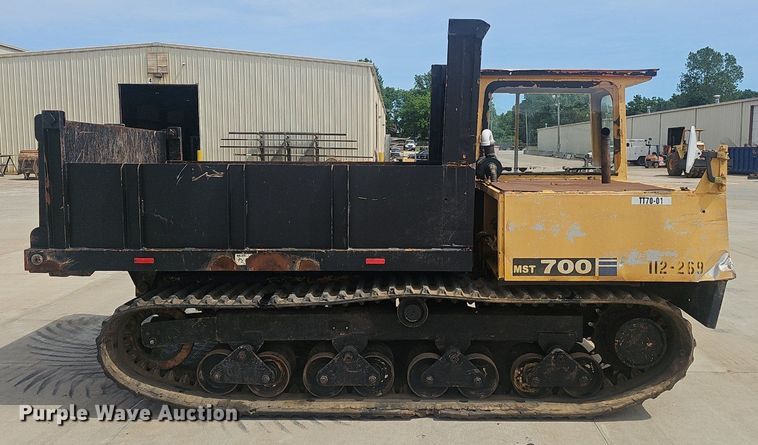 image for item EJ5528 Morooka MST700 track carrier
