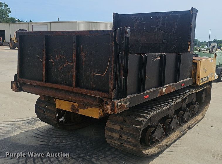 image for item EJ5528 Morooka MST700 track carrier