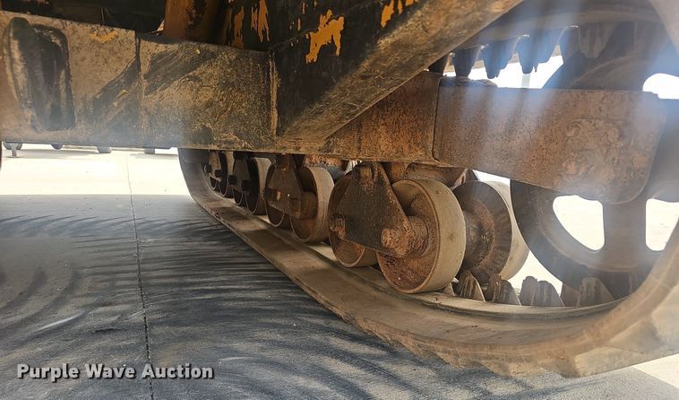 image for item EJ5528 Morooka MST700 track carrier