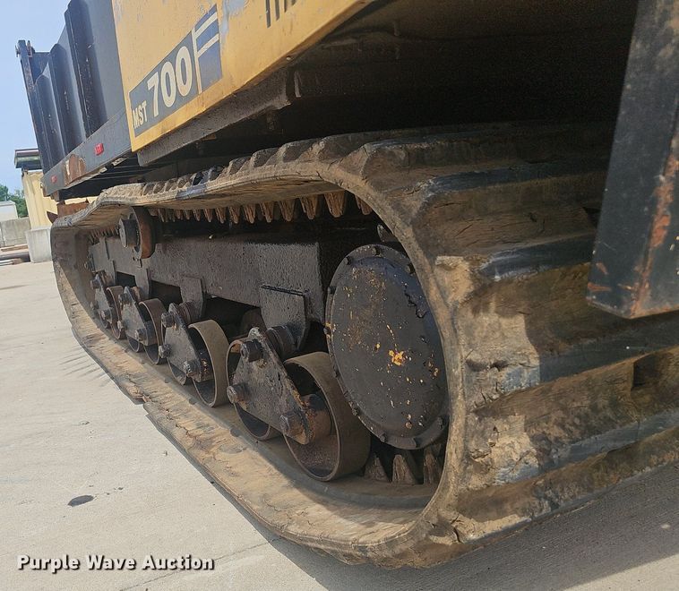 image for item EJ5528 Morooka MST700 track carrier