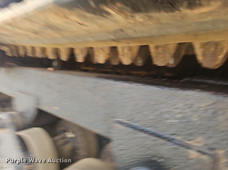 image for item EJ5528 Morooka MST700 track carrier