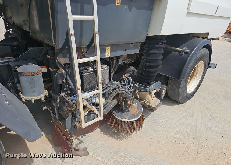 image for item EJ5529 2006 Frieghtliner  FC80 street sweeper truck