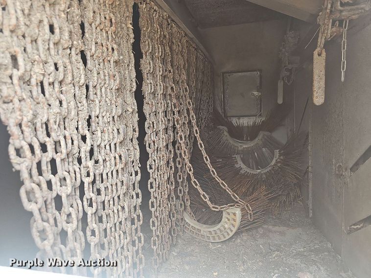 image for item EJ5529 2006 Frieghtliner  FC80 street sweeper truck