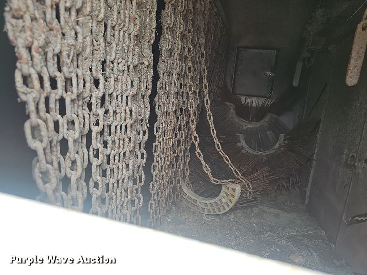 image for item EJ5529 2006 Frieghtliner  FC80 street sweeper truck