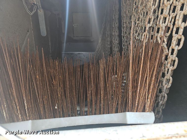 image for item EJ5529 2006 Frieghtliner  FC80 street sweeper truck