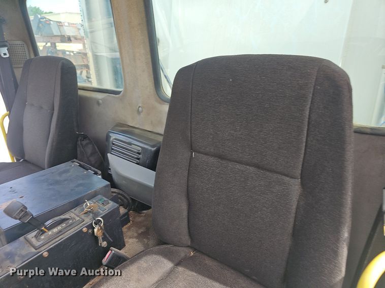 image for item EJ5529 2006 Frieghtliner  FC80 street sweeper truck