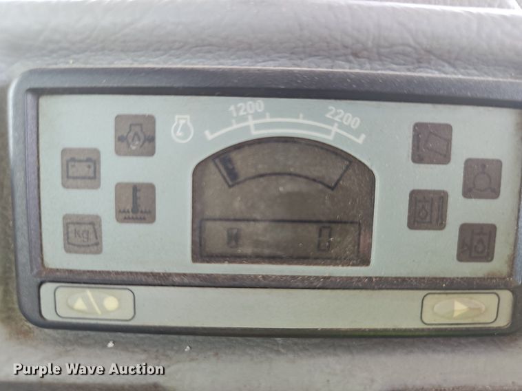 image for item EJ5529 2006 Frieghtliner  FC80 street sweeper truck