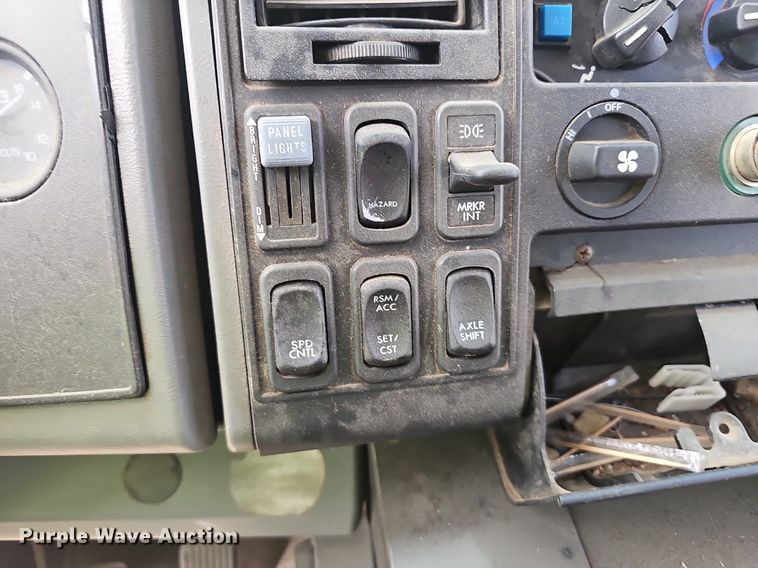 image for item EJ5529 2006 Frieghtliner  FC80 street sweeper truck