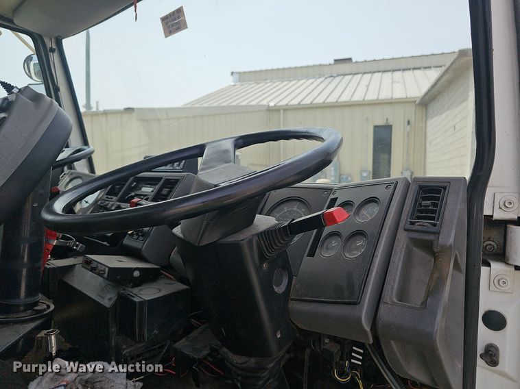 image for item EJ5529 2006 Frieghtliner  FC80 street sweeper truck