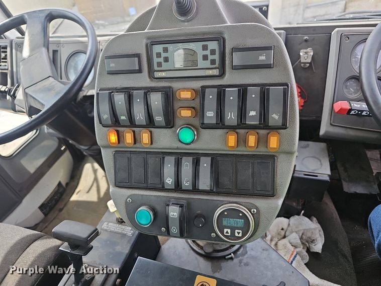 image for item EJ5529 2006 Frieghtliner  FC80 street sweeper truck