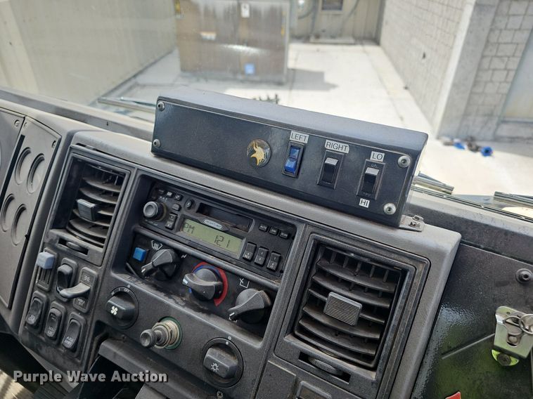 image for item EJ5529 2006 Frieghtliner  FC80 street sweeper truck