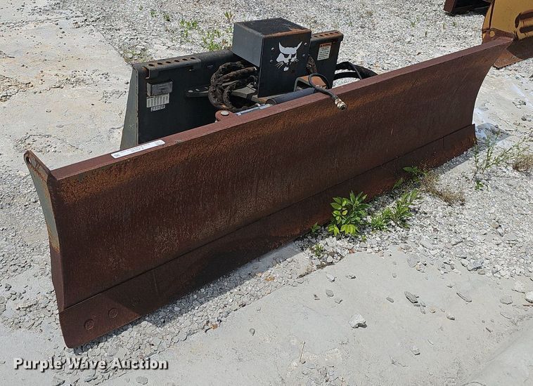 image for item EJ5530 Bobcat  90