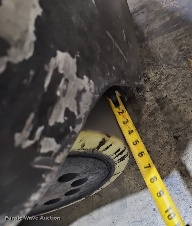 image for item EJ5549 Crown 5200 Series order picker