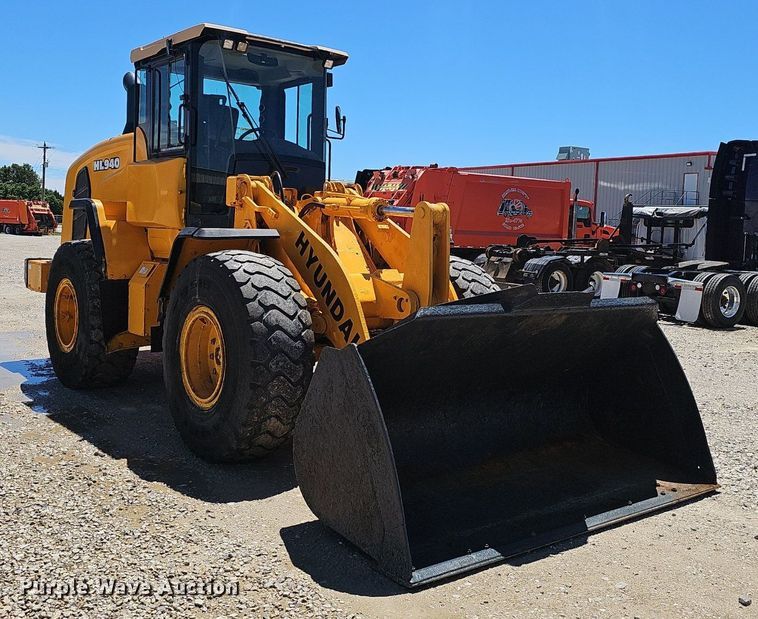 image for item EJ5612 Hyundai  HL940 wheel loader