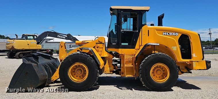 image for item EJ5612 Hyundai  HL940 wheel loader