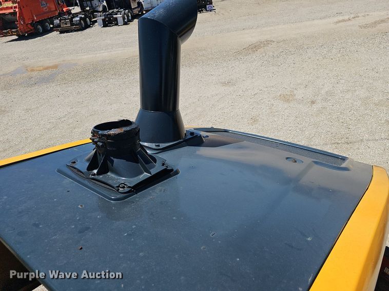 image for item EJ5612 Hyundai  HL940 wheel loader