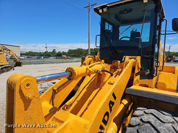 image for item EJ5612 Hyundai  HL940 wheel loader