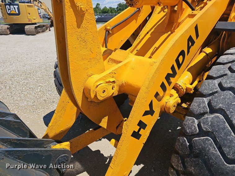 image for item EJ5612 Hyundai  HL940 wheel loader