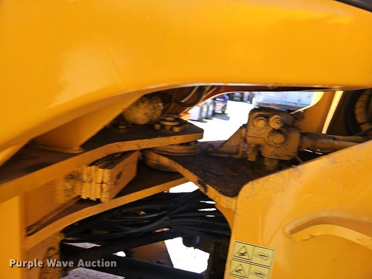 image for item EJ5612 Hyundai  HL940 wheel loader