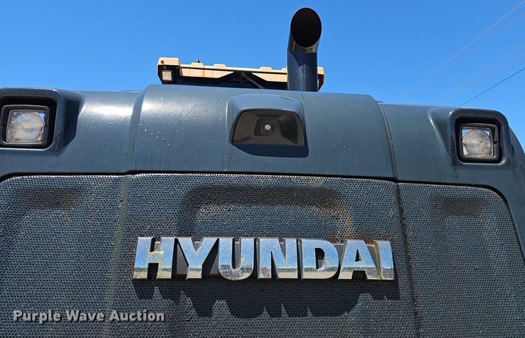 image for item EJ5612 Hyundai  HL940 wheel loader