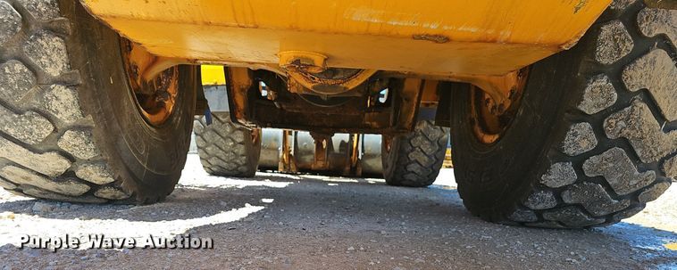 image for item EJ5612 Hyundai  HL940 wheel loader