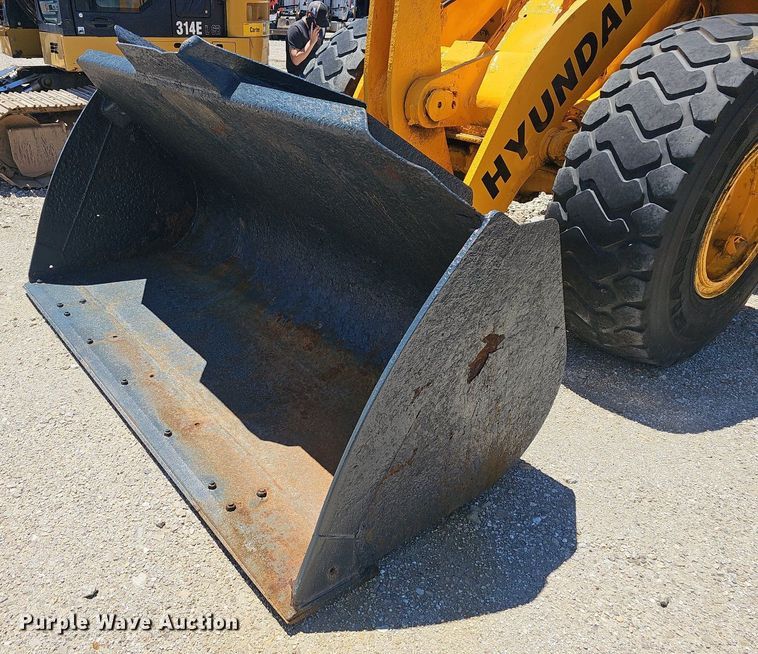 image for item EJ5612 Hyundai  HL940 wheel loader