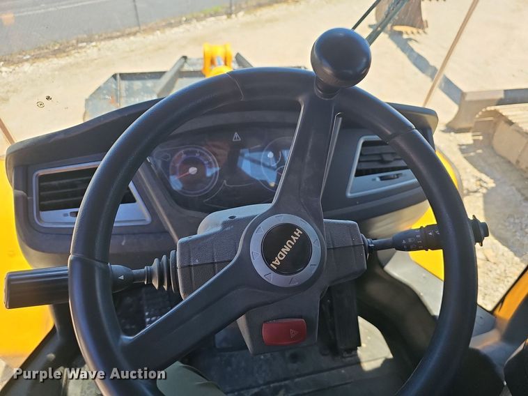image for item EJ5612 Hyundai  HL940 wheel loader