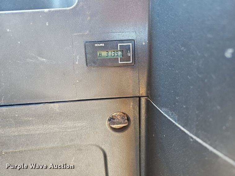 image for item EJ5612 Hyundai  HL940 wheel loader