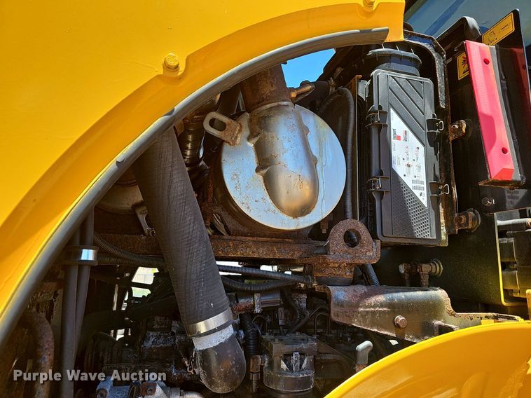 image for item EJ5612 Hyundai  HL940 wheel loader