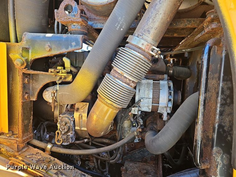 image for item EJ5612 Hyundai  HL940 wheel loader