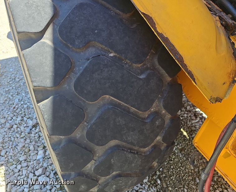 image for item EJ5612 Hyundai  HL940 wheel loader