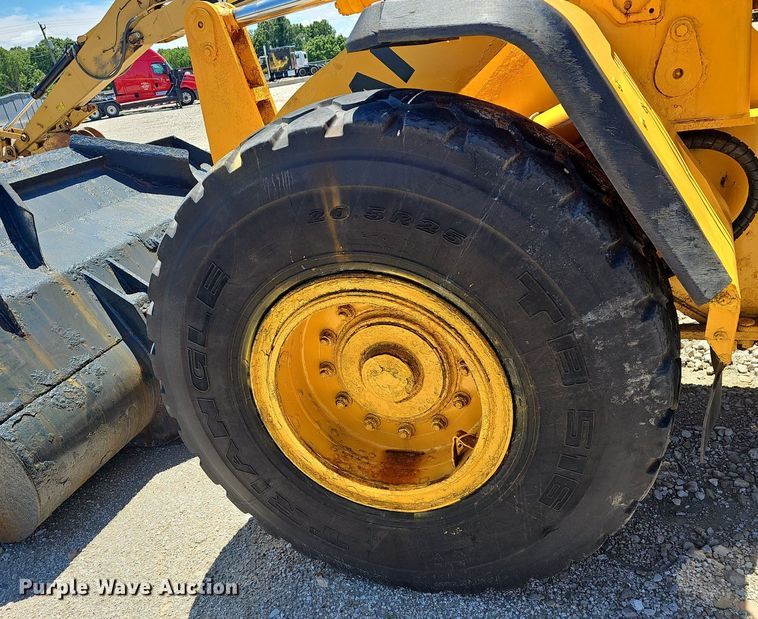 image for item EJ5612 Hyundai  HL940 wheel loader