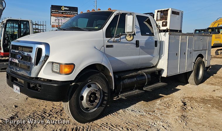 image for item EJ6214 2009 Ford F750 Super Duty XL utility / service truck