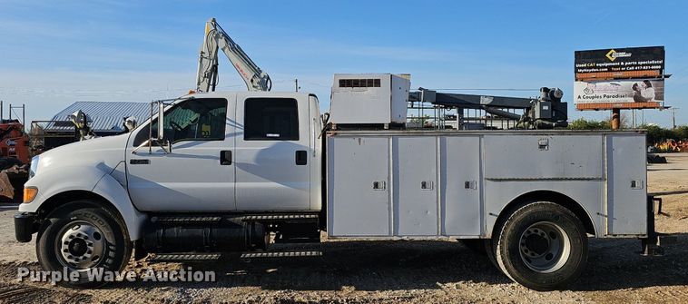 image for item EJ6214 2009 Ford F750 Super Duty XL utility / service truck