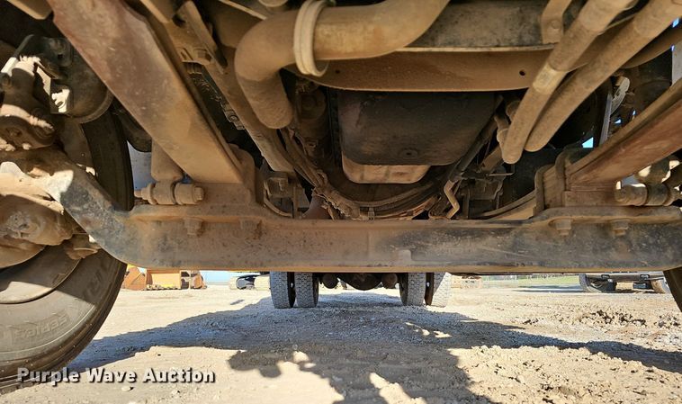 image for item EJ6214 2009 Ford F750 Super Duty XL utility / service truck